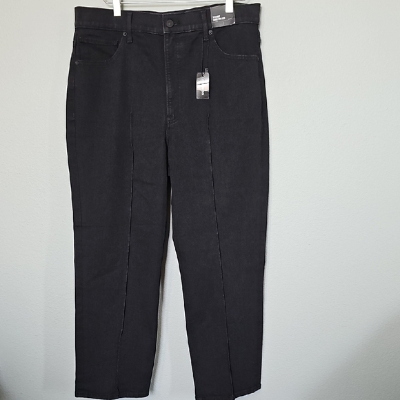 Express NWT Size 14 Black Super High Rise Straight-Leg Jeans with Crisp Lines - Picture 1 of 9